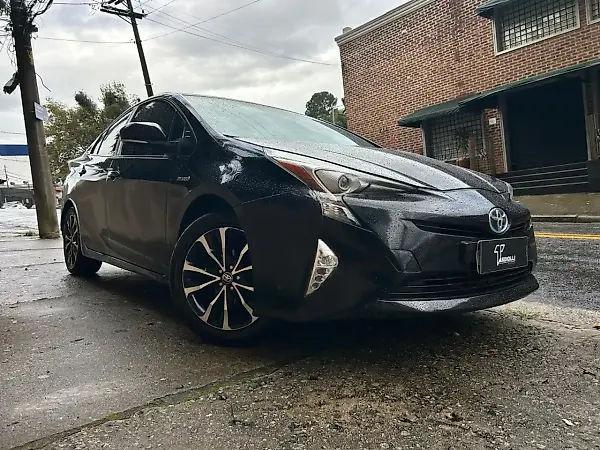 Toyota Prius Gen-4 - Imagem 3