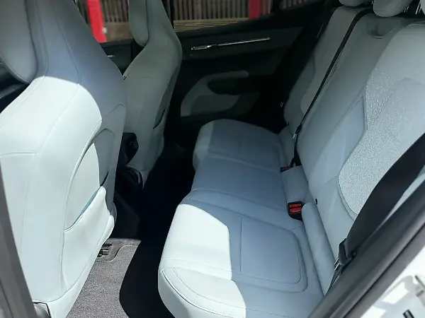 Volvo EX30 - Imagem 9