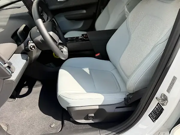 Volvo EX30 - Imagem 14