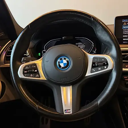 BMW IX3 - Imagem 3