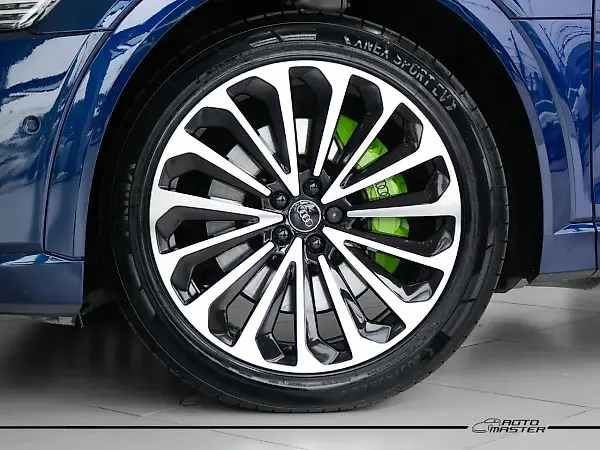 Audi E-tron - Imagem 17