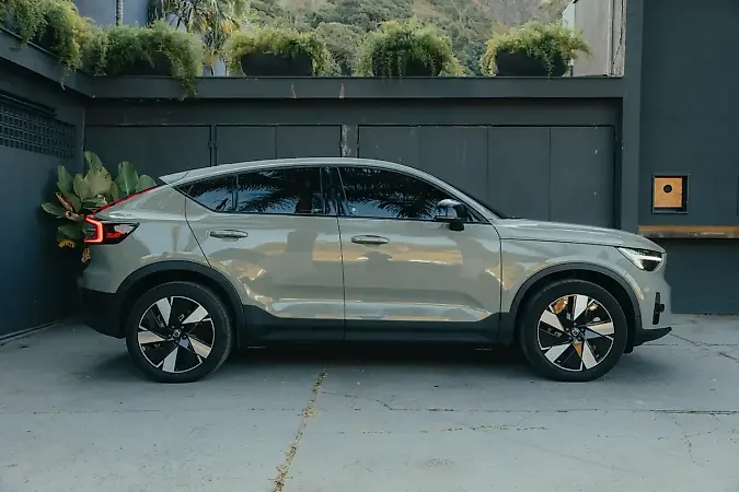 Volvo C40 Recharge - Imagem 4