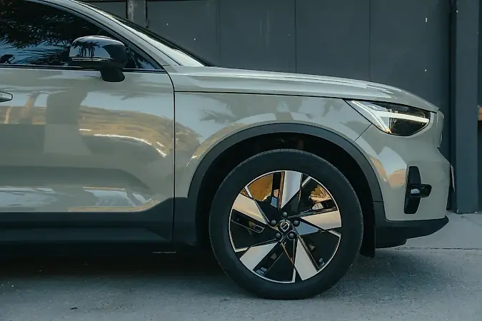 Volvo C40 Recharge - Imagem 6