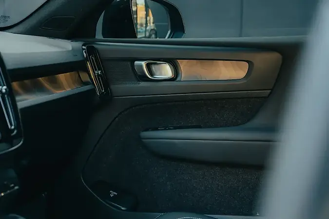 Volvo C40 Recharge - Imagem 15