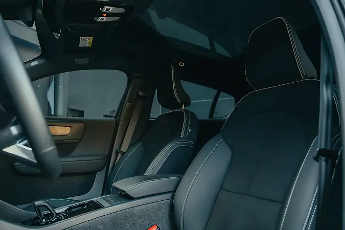 Volvo C40 Recharge - Imagem 17