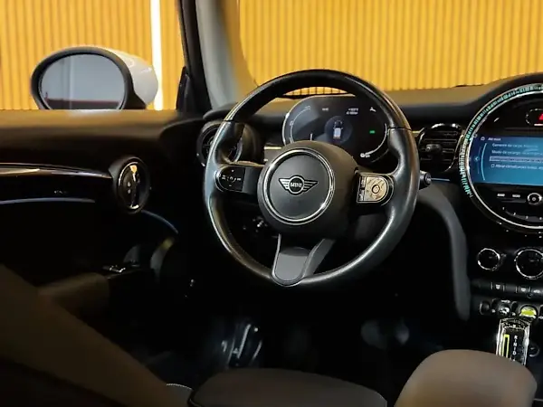 Mini Cooper SE - Imagem 14