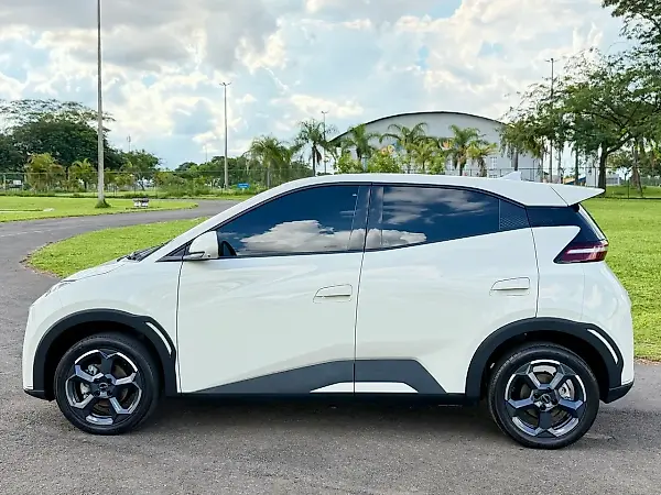 BYD Dolphin Mini - Imagem 1