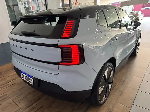 Volvo EX30 - Imagem 8
