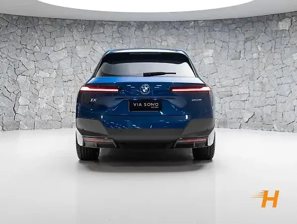 BMW Ix - Imagem 4