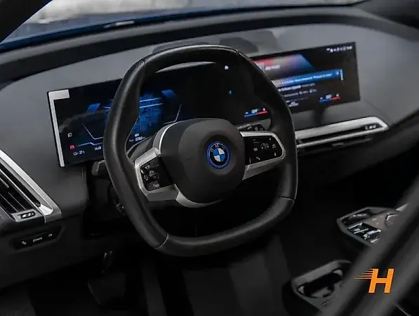 BMW Ix - Imagem 7