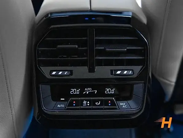 BMW Ix - Imagem 14