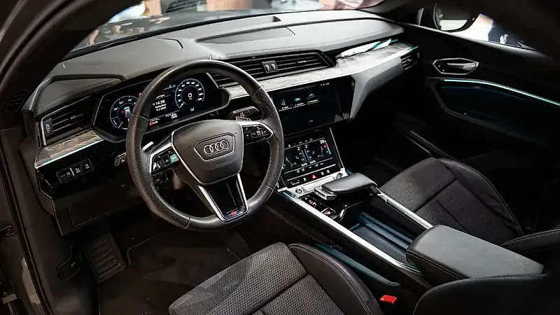 Audi E-tron - Imagem 12