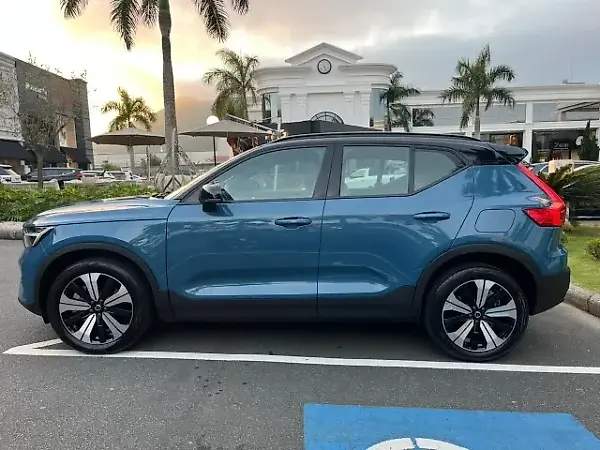 Volvo XC40 Recharge - Imagem 2