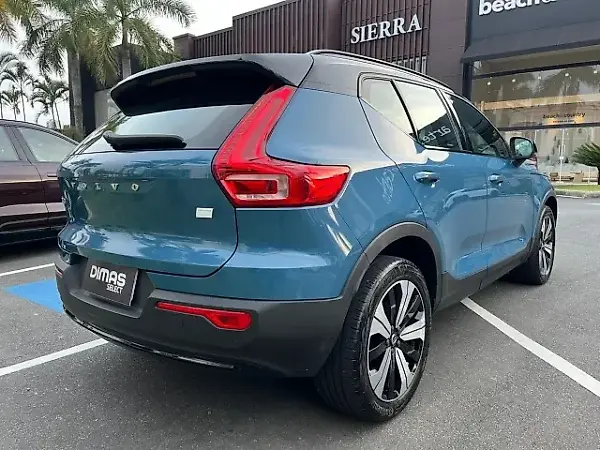 Volvo XC40 Recharge - Imagem 5