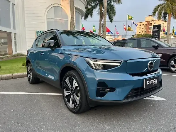 Volvo XC40 Recharge - Imagem 7