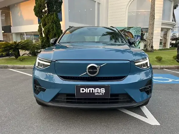 Volvo XC40 Recharge - Imagem 8
