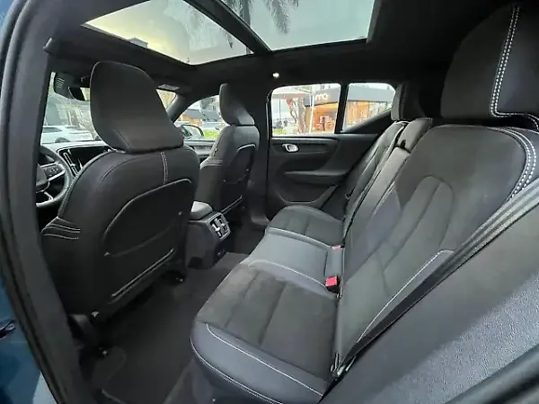 Volvo XC40 Recharge - Imagem 15