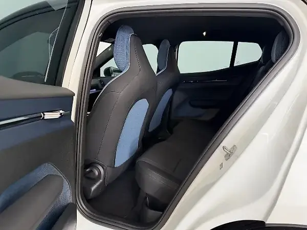 Volvo EX30 - Imagem 18