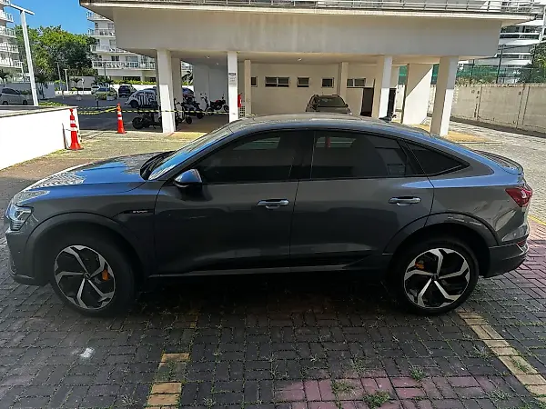 Audi E-tron Sportback - Imagem 4