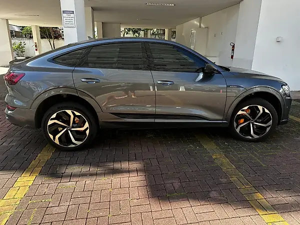 Audi E-tron Sportback - Imagem 8