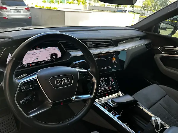 Audi E-tron Sportback - Imagem 11