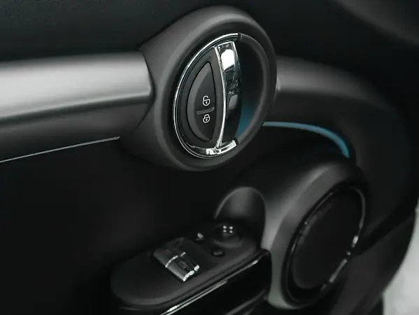 Mini Cooper SE - Imagem 11