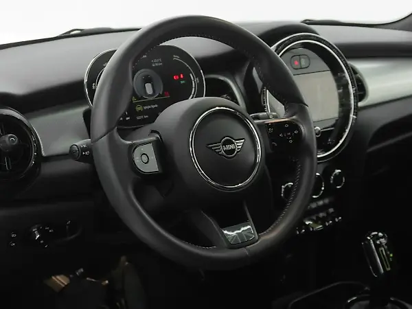 Mini Cooper SE - Imagem 12