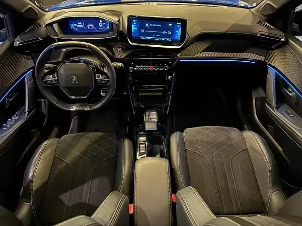 Peugeot E-208 - Imagem 13