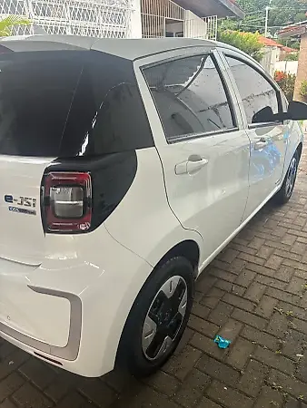 JAC E-JS1 - Imagem 4