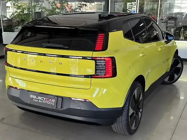 Volvo EX30 - Imagem 7
