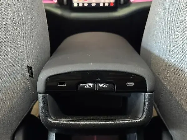 Volvo EX30 - Imagem 19