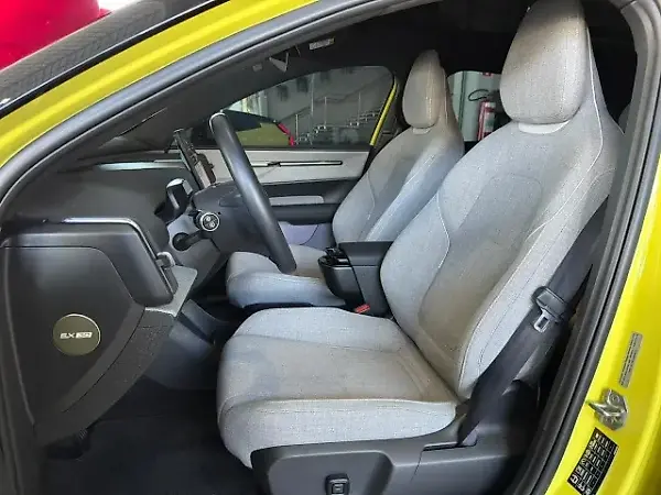 Volvo EX30 - Imagem 18