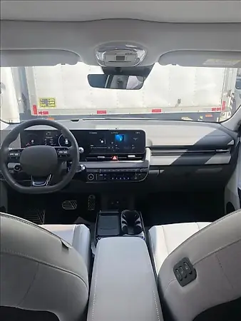 Hyundai Ioniq 5 - Imagem 8