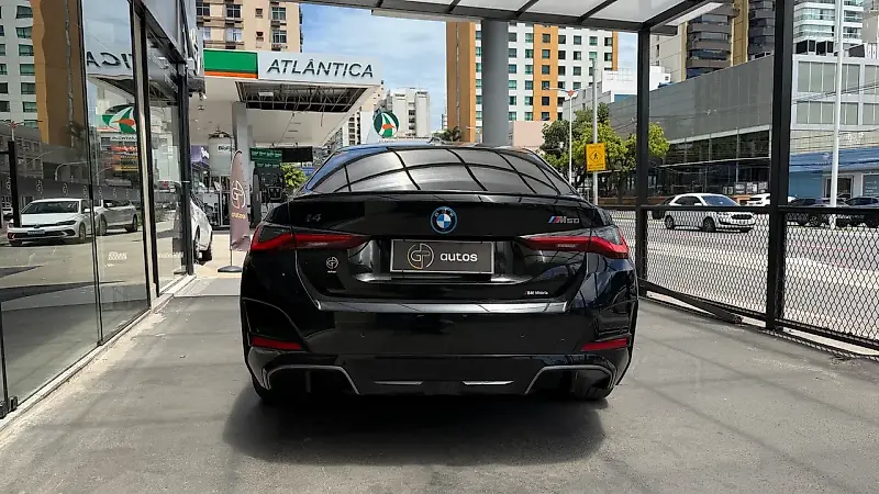 BMW I4 M50 - Imagem 16