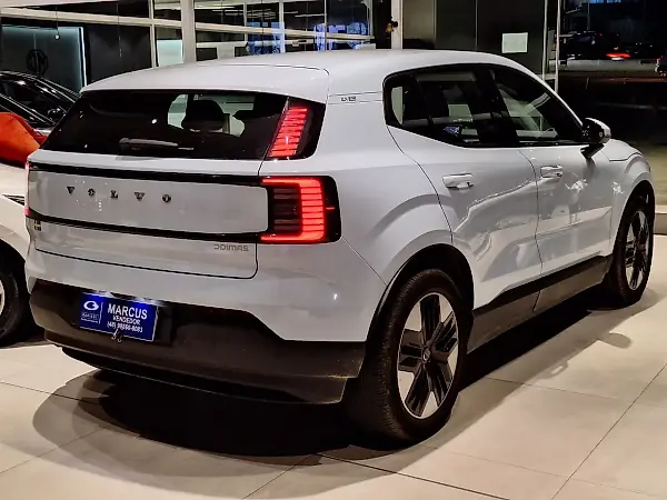 Volvo EX30 - Imagem 3