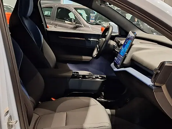 Volvo EX30 - Imagem 9