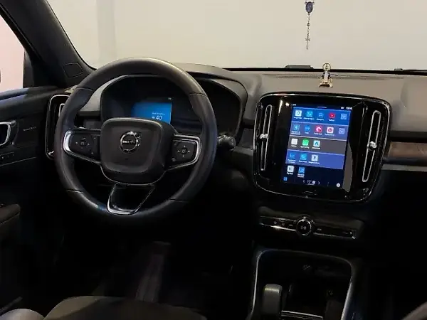 Volvo XC40 Recharge - Imagem 16