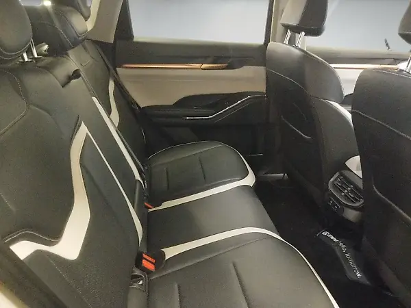 GWM Haval H6 Plug-in Hybrid - Imagem 13
