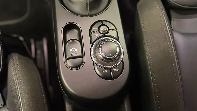 Mini Countryman SE All4 - Imagem 13