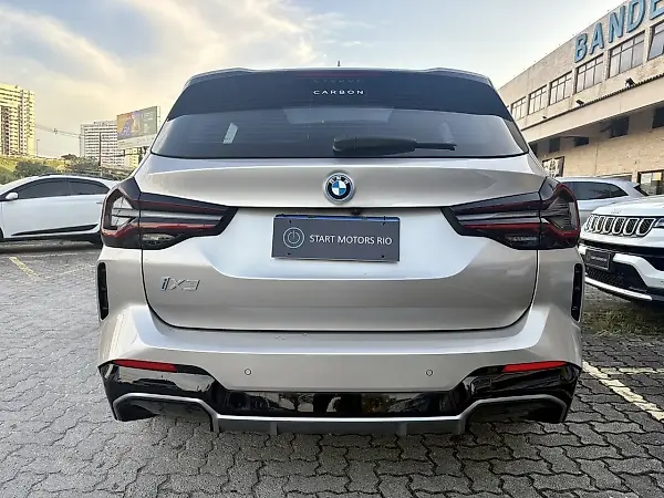 BMW IX3 - Imagem 6