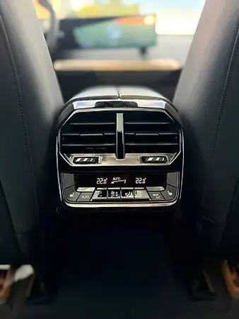 BMW Ix - Imagem 6