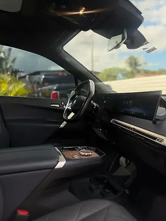 BMW Ix - Imagem 12