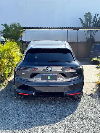 BMW Ix - Imagem 16