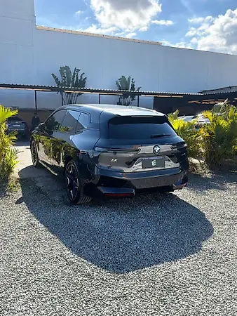 BMW Ix - Imagem 17