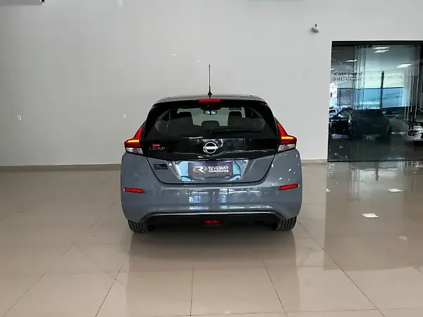 Nissan Leaf - Imagem 7