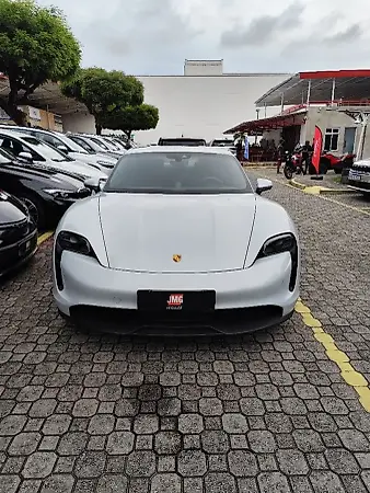 Porsche Taycan - Imagem 2