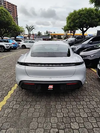 Porsche Taycan - Imagem 5