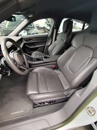Porsche Taycan - Imagem 10