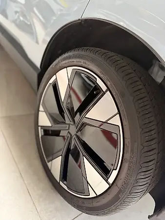 Volvo EX30 - Imagem 7