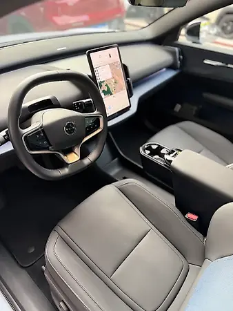 Volvo EX30 - Imagem 8